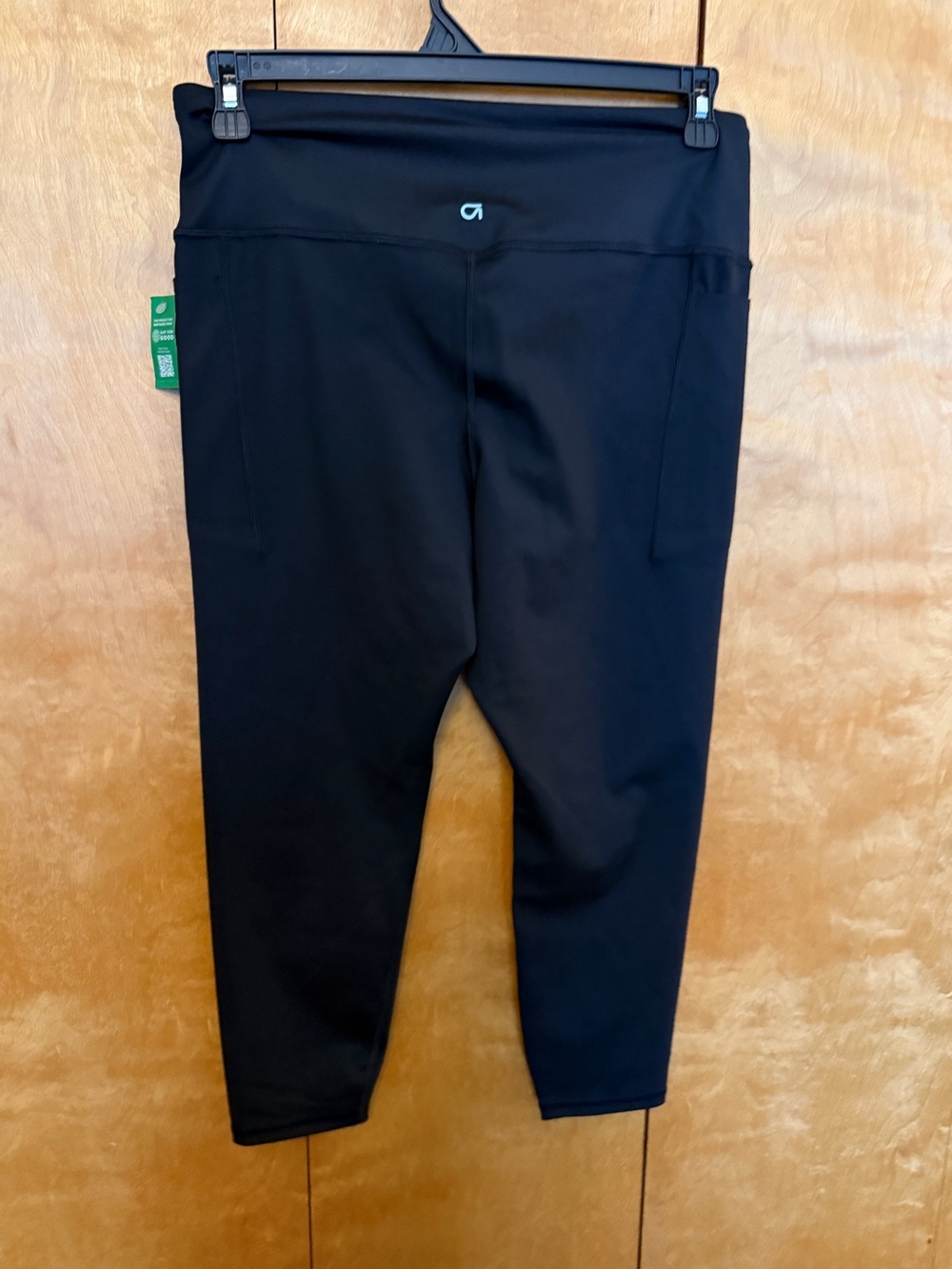 GAP - NWT Black High Compresseion  Active Leggings Petite Large